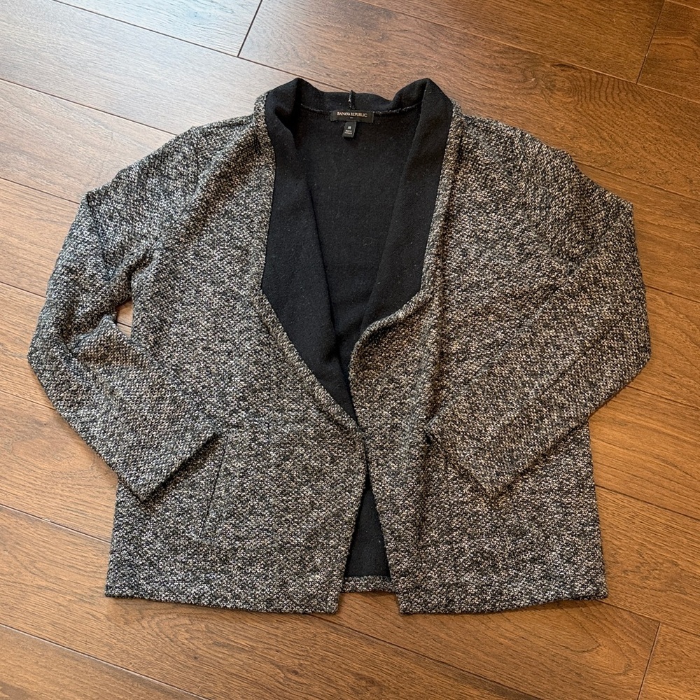 Banana Republic Shawl Collar Gray & Black Open Cardigan Size Medium C22-039